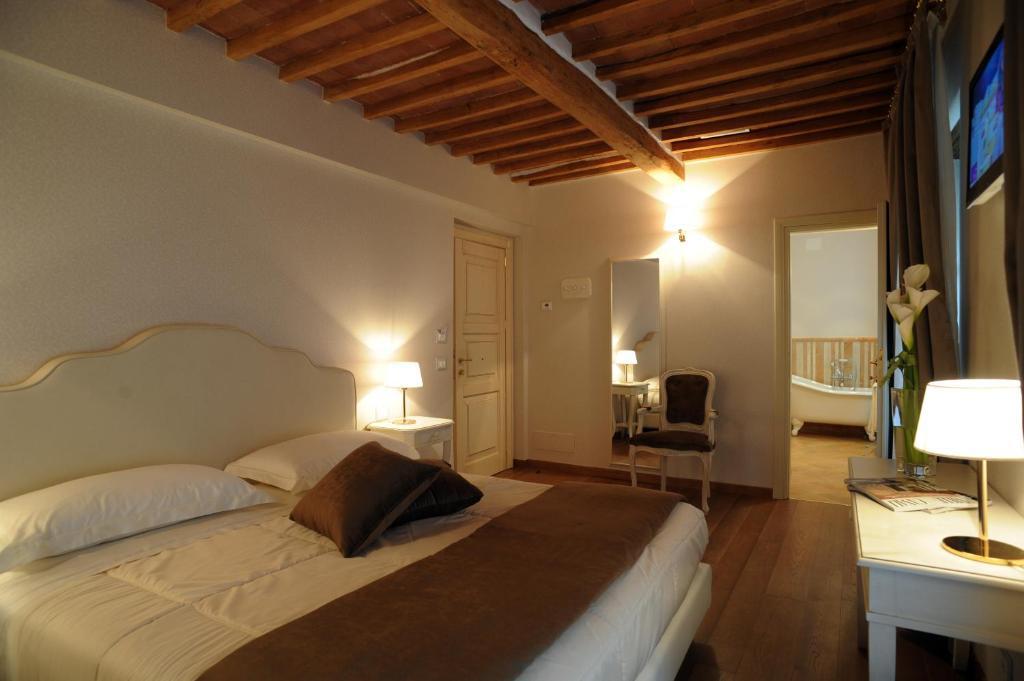 Le Camere Del Ceccottino Pitigliano Exterior foto